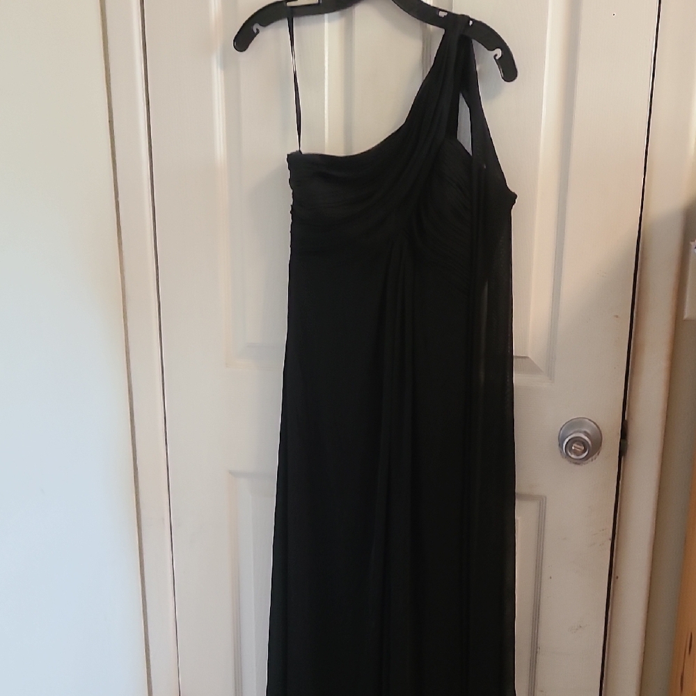 Alex Evenings Elegant Black One-Shoulder Dress